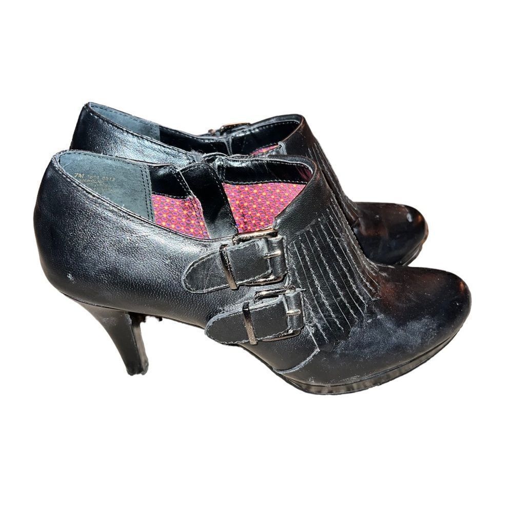 Anne Klein black leather stiletto‎ heel side zip booties women’s size 7